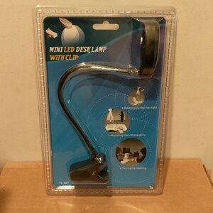 FREE GIFT w/any READING BOOK Mini LED Desk Light with clip - Battery included